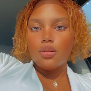 Meet your Posher, Ayanna